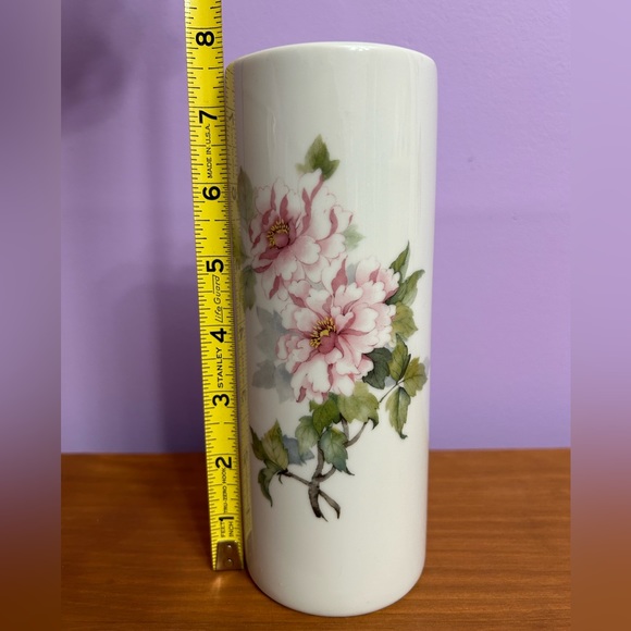 Liette International Porcelain Wall Vase/ Pocket Hand Decorated In USA Size 7.5" - Picture 7 of 8